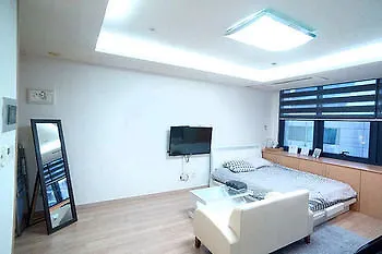 위브 하우스 *